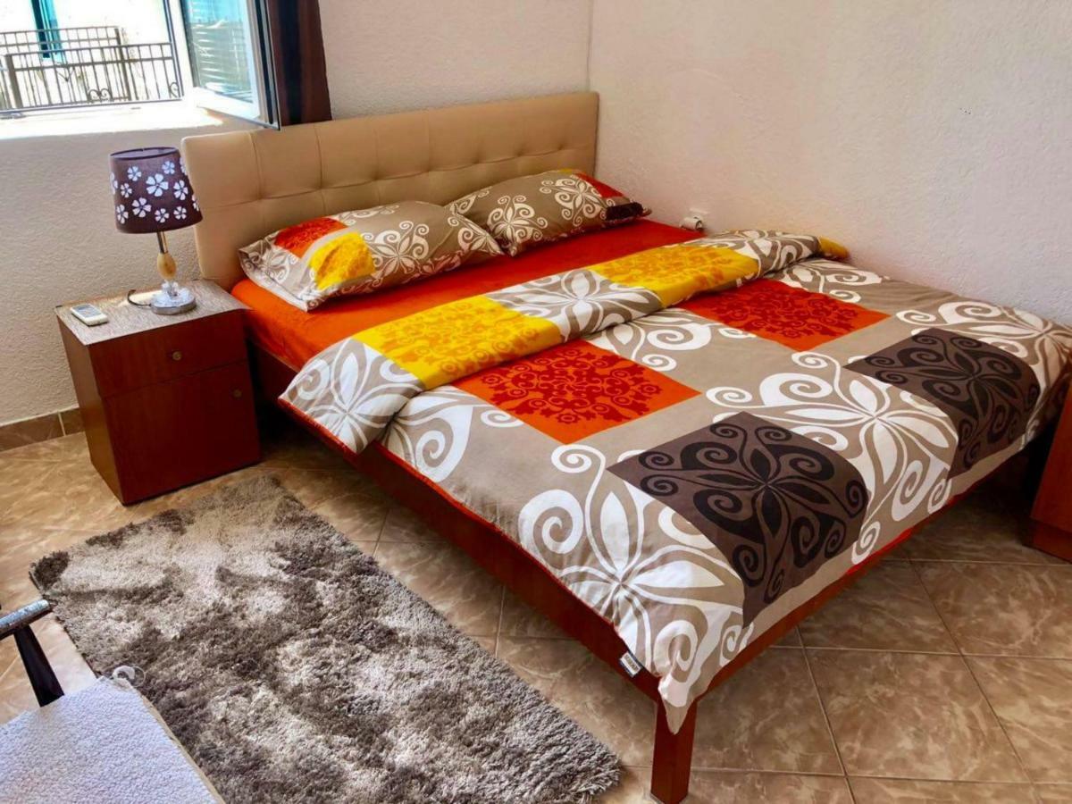 Apartments Zuto Ulcinj Exterior foto